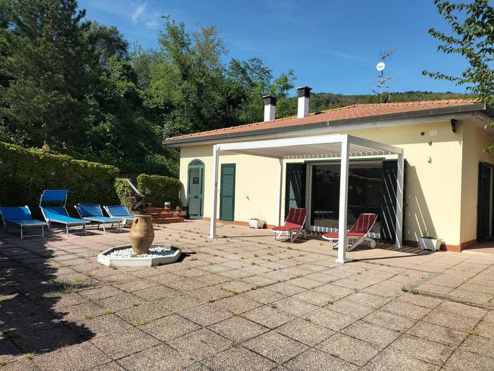 Holiday rental for 9 people, with garden and sauna in Liguria