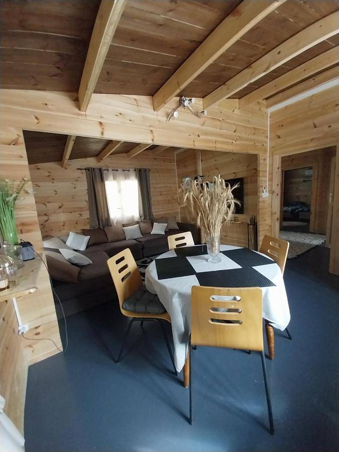 Two-Bedroom Chalet in Istres, Côte méditerranéenne (France)
