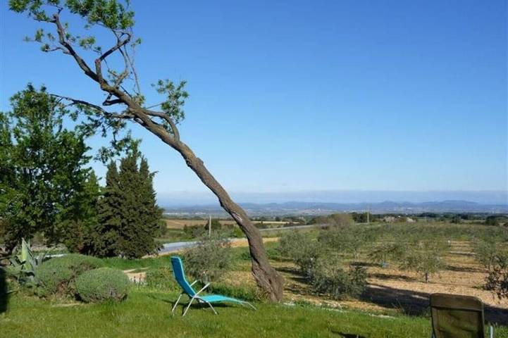 Gîte pour 4 personnes, avec jardin ainsi que terrasse et piscine à Montagnac - 4