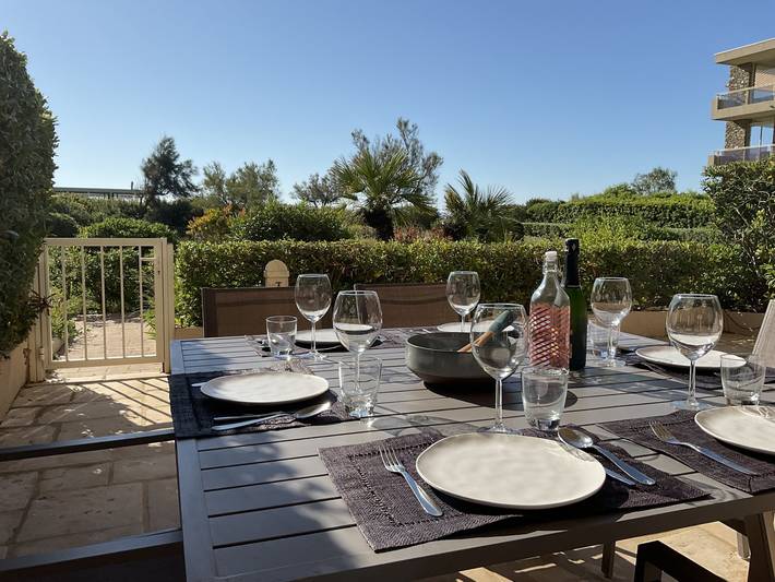 Gîte pour 5 personnes, avec jardin et terrasse dans Plage Du Lavandou Le Lavandou - 2