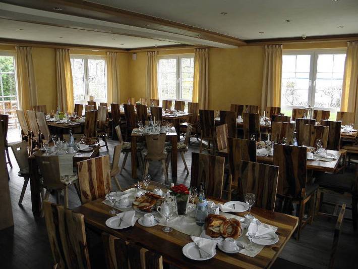 Landhaus Post - Hotel 4 Jahreszeiten mit Restaurant und Biergarten - Dz in Albstadt, Albsteig Etappe 13