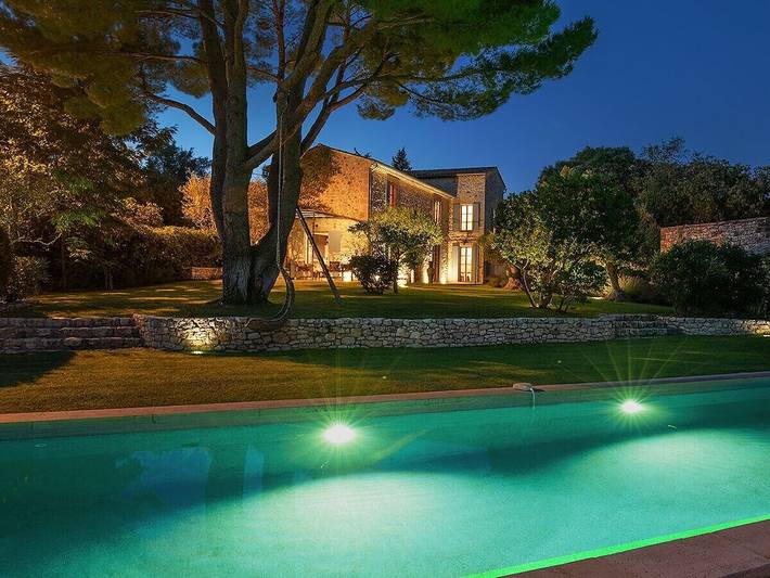 Ferienhaus für 6 Personen, mit Terrasse und Garten sowie Pool