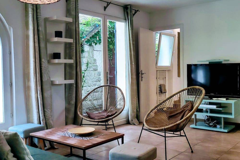 Maison indépendante dans belle propriété au milieu des vignoble, grande piscine in Castelnau-le-Lez, Côte méditerranéenne (France)