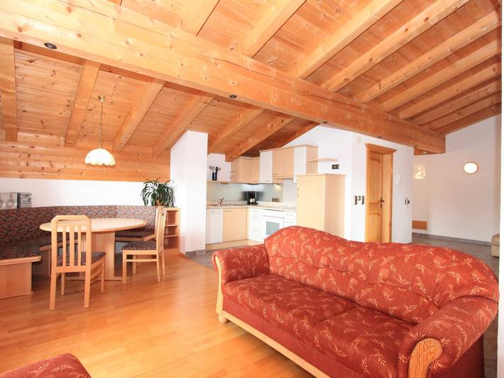 Ferienwohnung für 7 Personen, mit Balkon und Garten sowie Ausblick im Zillertal - 2