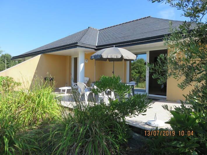 Gîte pour 4 personnes, avec terrasse et jardin