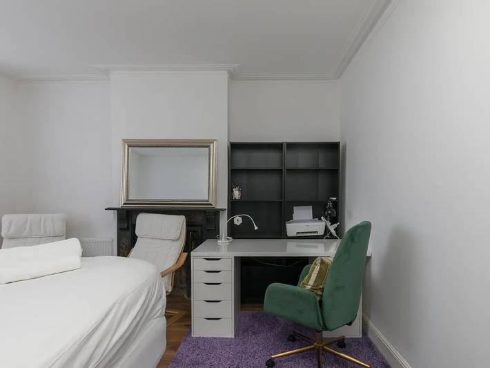 Ganze Wohnung, Super Chic Apartment in Beautiful Sunninghill - Pass the Keys in Berkshire