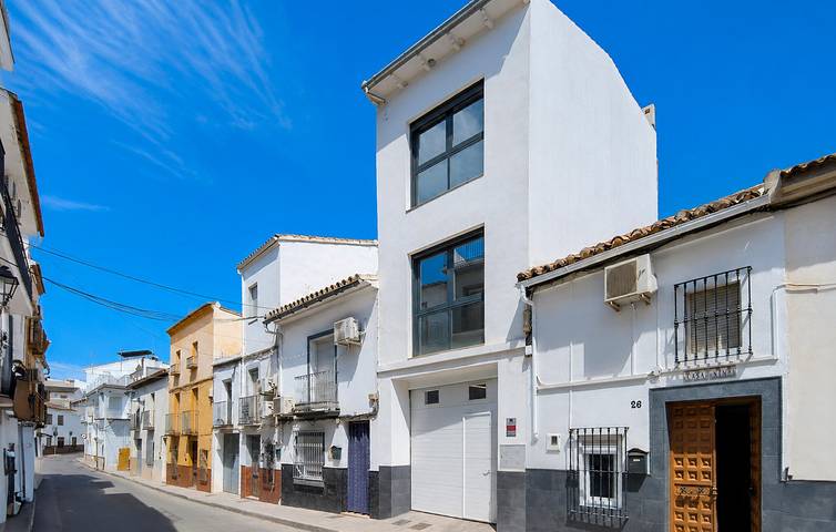 Apartamento para 8 personas, con piscina y terraza en Cuevas de San Marcos