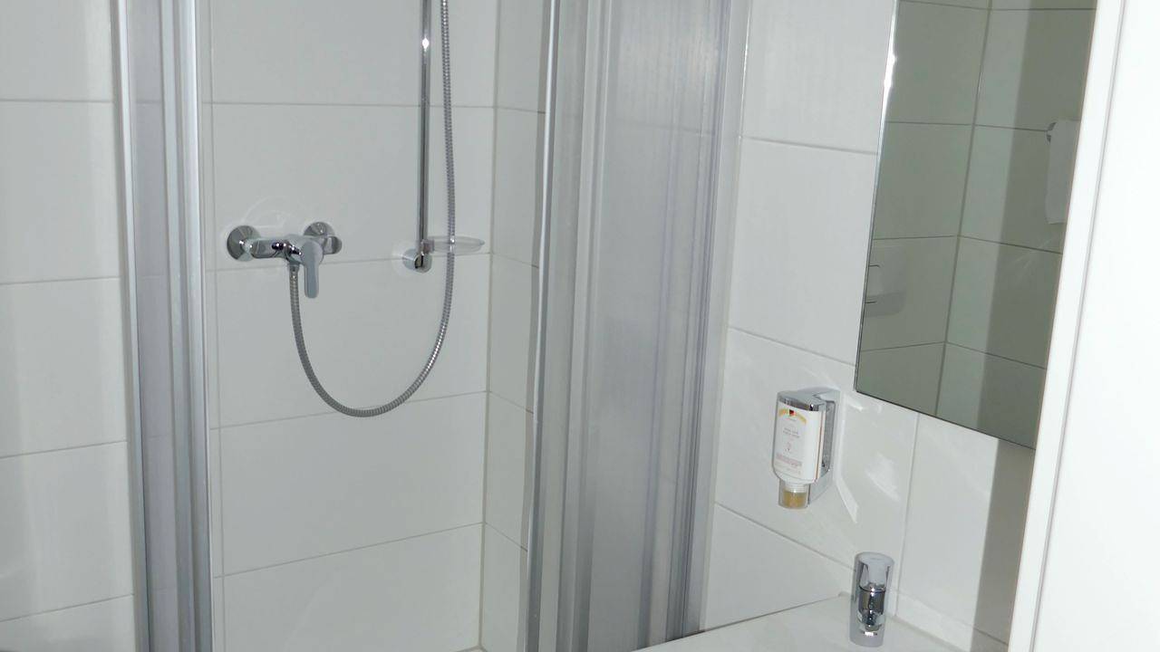 Doppelzimmer für 2 Personen in Burghausen in Burghausen, Landkreis Altötting