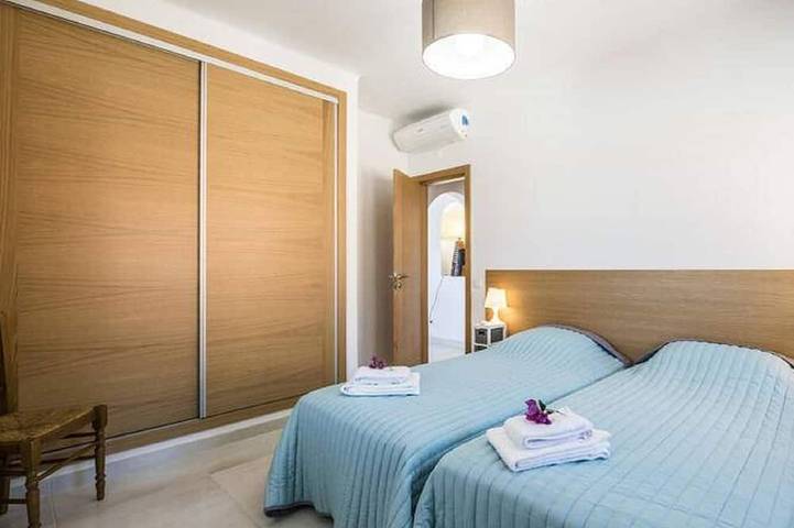 Hervorragende Villa für 10 Personen, Meer- und Landblick in Faro Distrikt