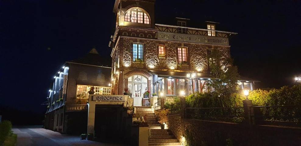 Location de vacances pour 2 personnes, avec Terrasse ainsi que Jardin et Vue à Corneville-sur-Risle