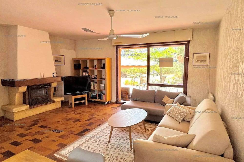 Residence Ambeille - Houses & Villas for 4 People in La Côte Vermeille, Collioure