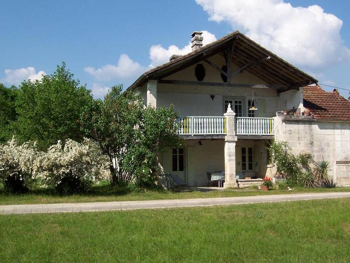 Chambre d’hôte pour 6 personnes, avec Terrasse ainsi que Jardin et Vue