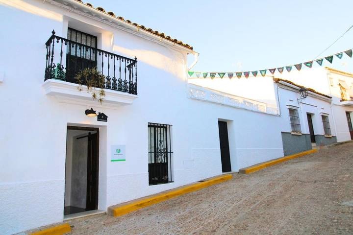 Maison de vacances pour 11 personnes, avec vue ainsi que piscine et jardin, animaux acceptés - 1