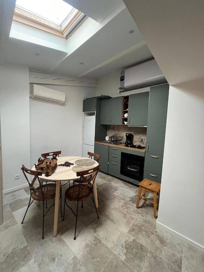 Appartement entier, Appartement lumineux in Le Beausset, Côte méditerranéenne (France)
