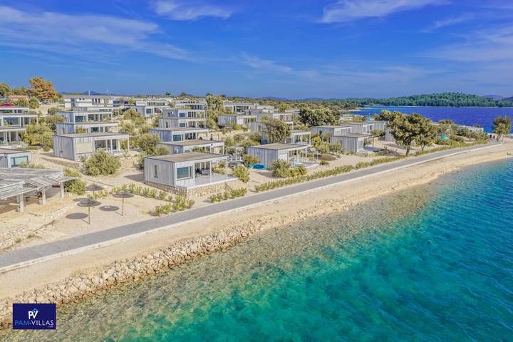 Hus för 5 Personer, med terass och bubbelpool, barnvänlig i Zadar