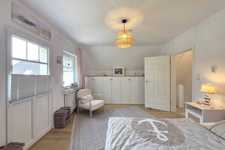 Ferienhaus für 4 Personen, mit Balkon und Garten in Hage - 2