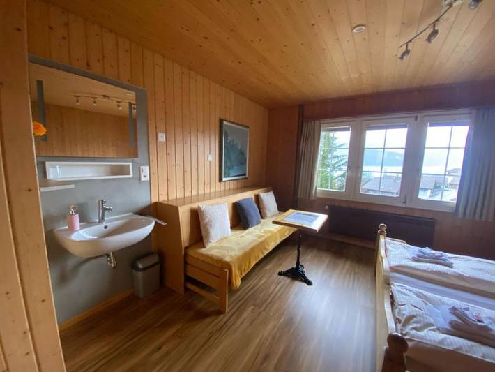 Location de vacances pour 3 personnes, avec jardin ainsi que vue et vue sur le lac à Brienz - 3