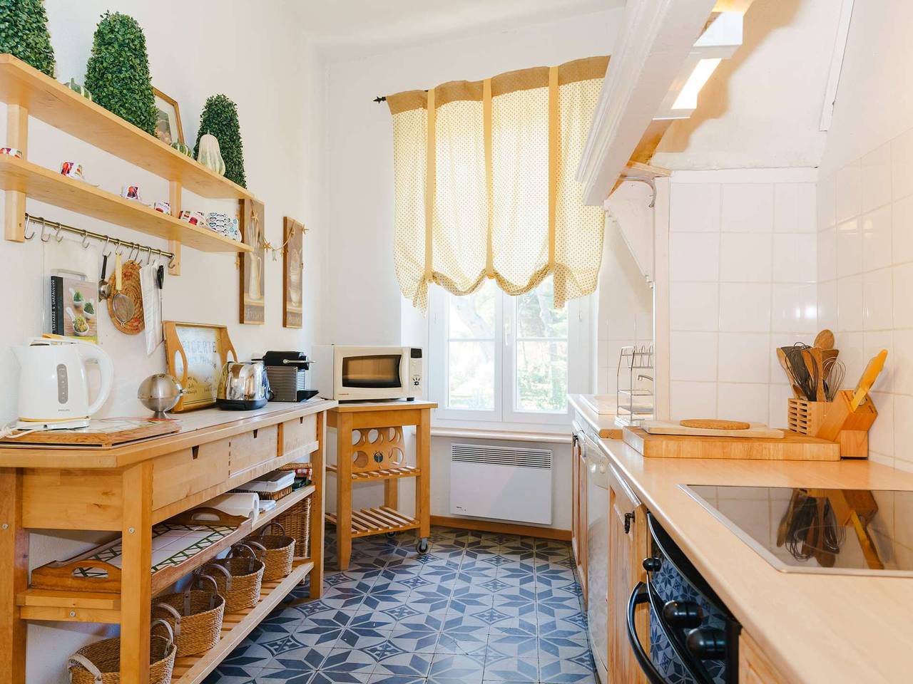 Appartement entier, Appartement Spacieux dans Domaine Viticole à 2 km de Narbonne-Plage, 3 Chambres, Accès Wifi Inclus in Narbonne, Région de Narbonne