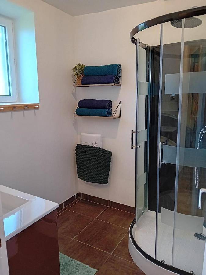 Location de vacances pour 4 personnes, avec Terrasse et Jardin dans Vire Normandie - 4