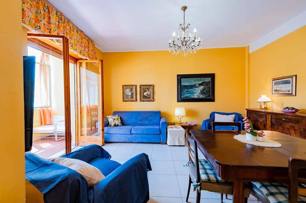 Appartamento intero, Guesthost - Sea View Europa Apartment in Montesilvano Marina, Montesilvano