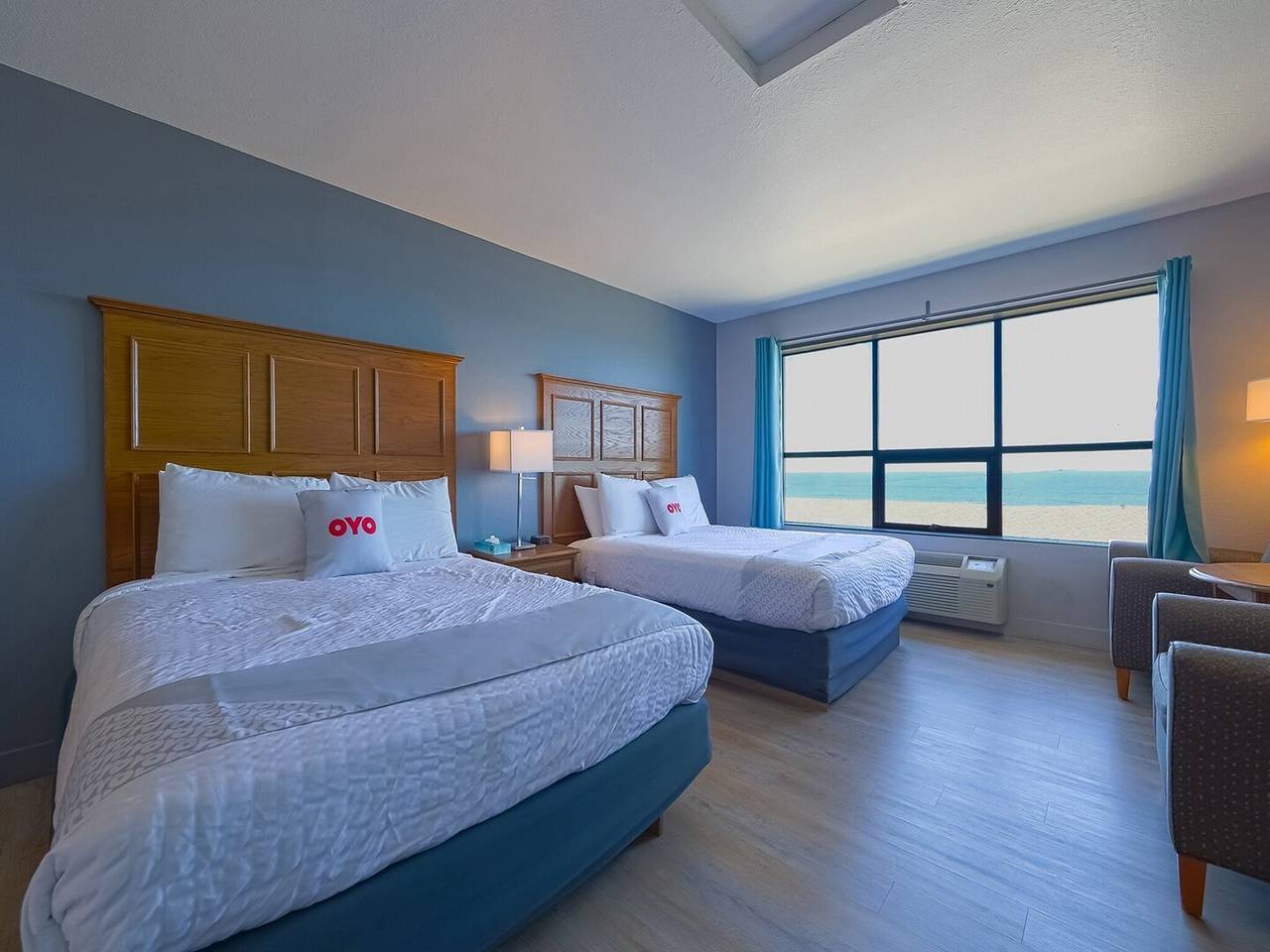 2 Queen Bed - Limited Ocean view in Newport (OR), Lincoln County (OR)