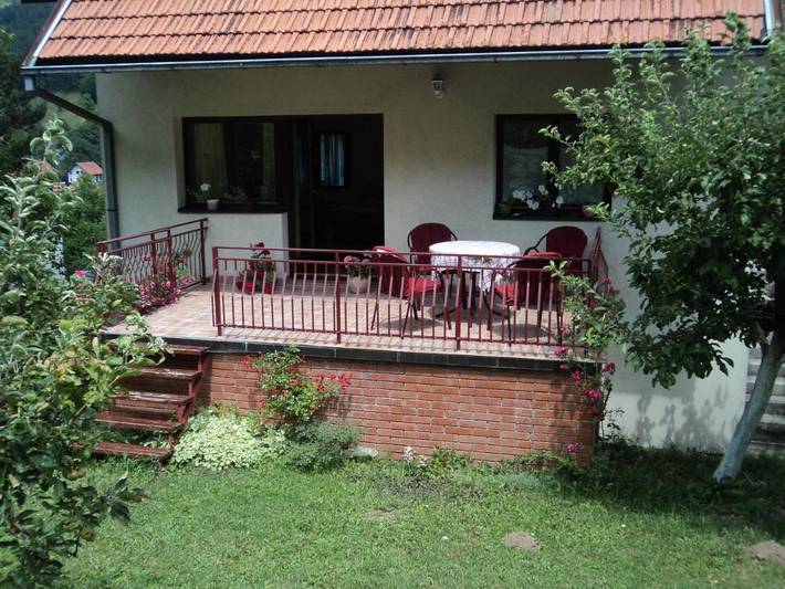 Appartement de vacances pour 4 personnes, avec vue et jardin