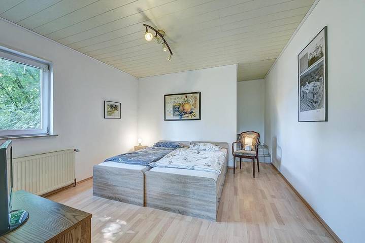 Ferienwohnung für 4 Personen, mit Terrasse und Garten in Remscheid - 3