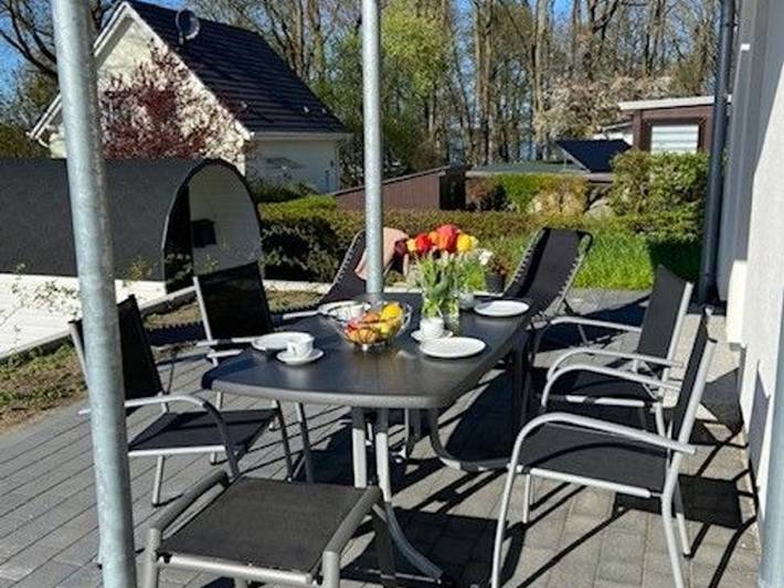 Ferienhaus für 4 Personen, mit Balkon und Terrasse sowie Garten und Sauna in Göhren-Lebbin - 2