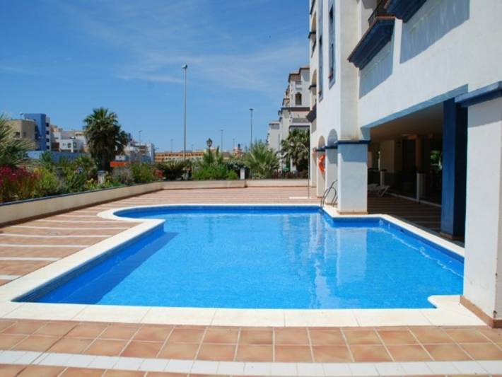 Apartamento para 4 personas, con Terraza y Piscina en Punta del Moral