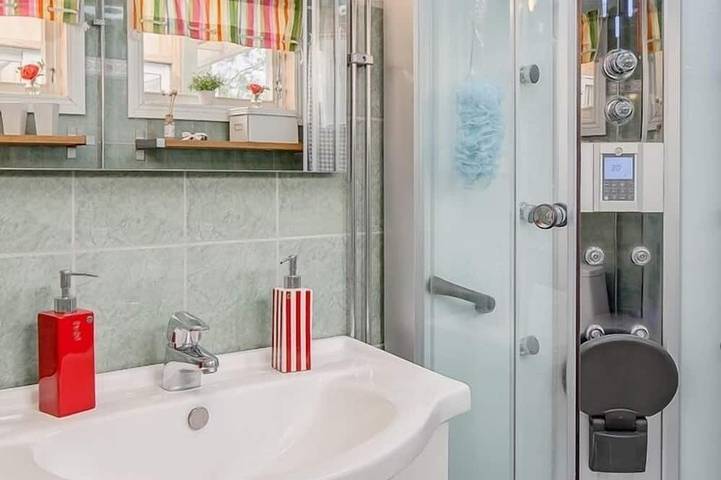 Ferienhaus für 7 Personen, mit Terrasse und Garten in Hjo - 4