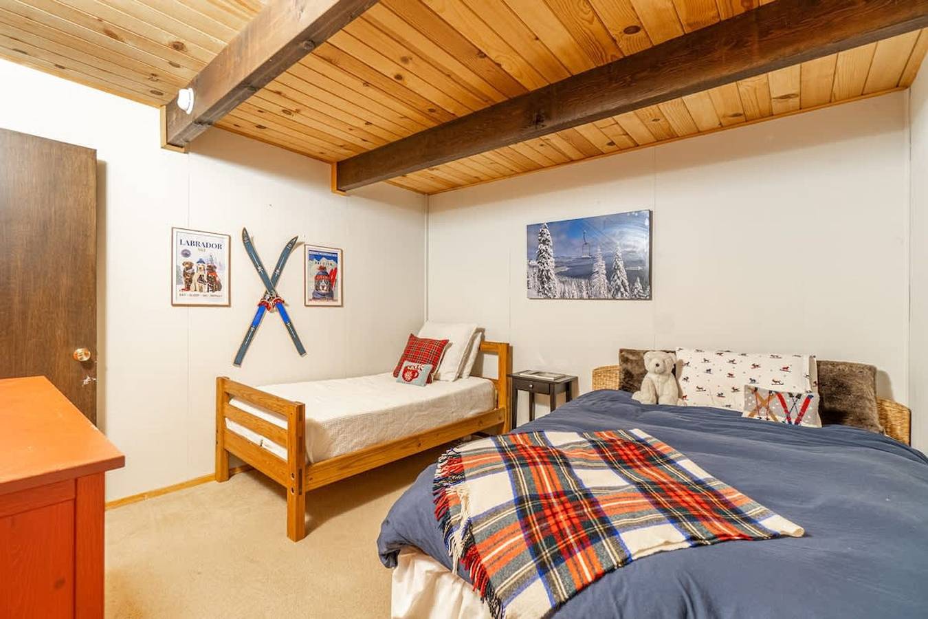 Entire apartment, West Shore Tahoe Cabin - Loft Movie Nights  Pets in Tahoma, Placer County