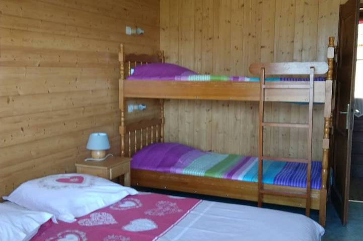 Appartement entier, Au rez de chaussée du chalet du propriétaire 2 à 3 personnes meublé tourisme 2 ☆ in Saint-Gervais-les-Bains, Pays du Mont-Blanc