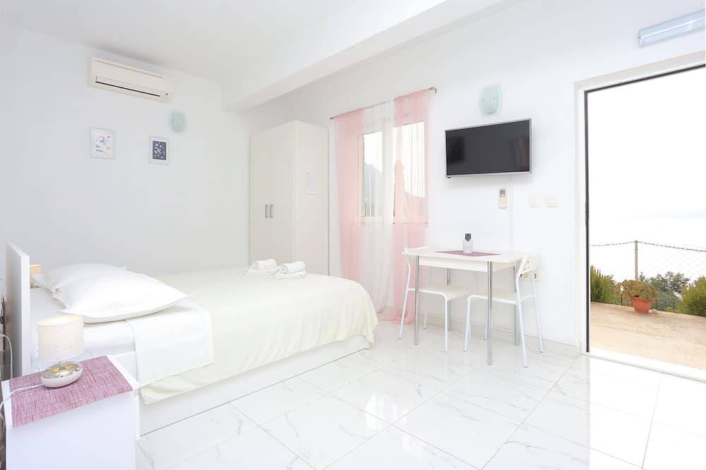 Ganze Wohnung, Studio Appartement mit Terrasse und Meerblick Podgora, Makarska (As-21817-b) in Podgora, Makarska Riviera