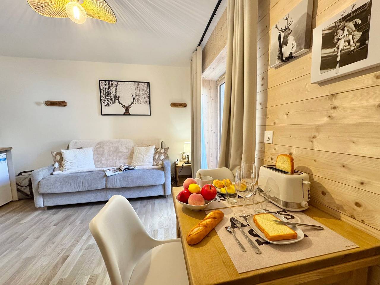 Studio entier, Studio cosy à Vars avec terrasse et parking privé in Vars, Région de Briançon