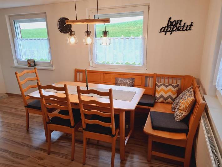 Ferienwohnung für 8 Personen, mit Balkon und Terrasse in Scheidegg