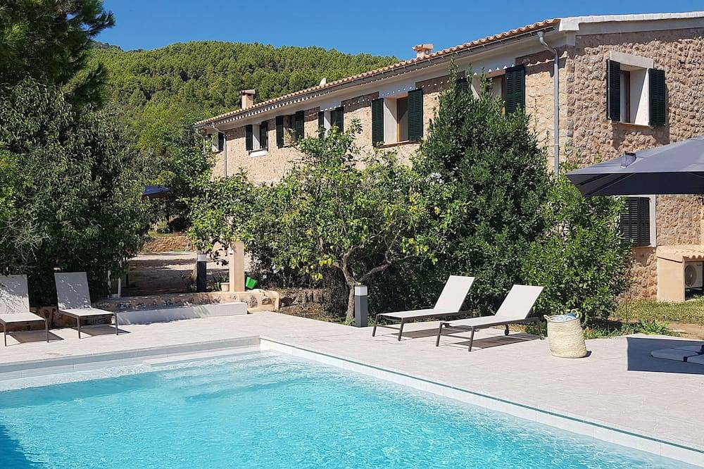 Hermosa Finca, Piscina,Entre Los Arboles De Naranjas Y Otras Especies in L'Horta, Sóller