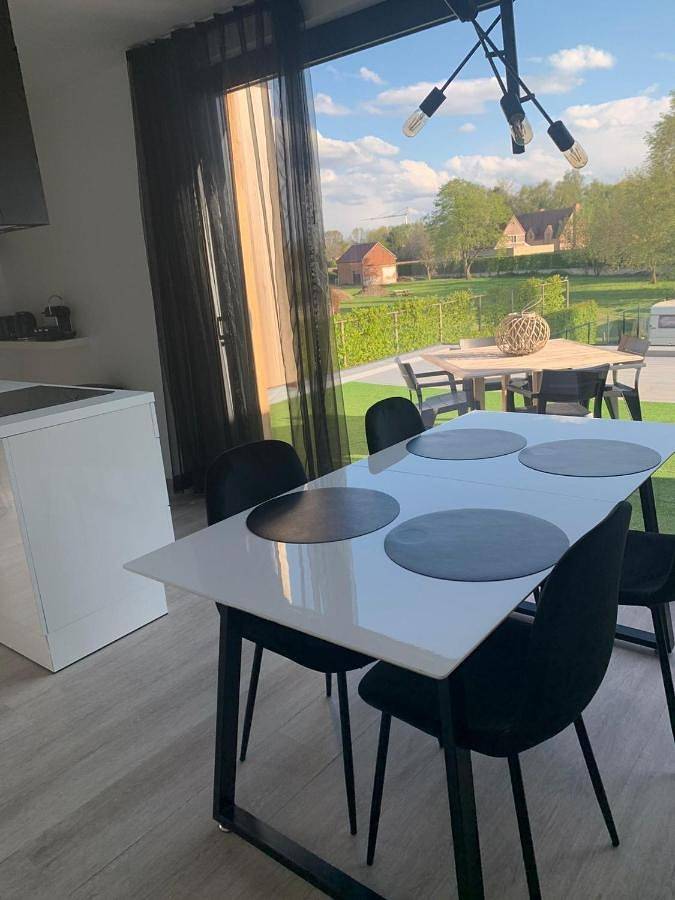 Appartement entier, Two-Bedroom Apartment in Hasselt, Région de Hasselt