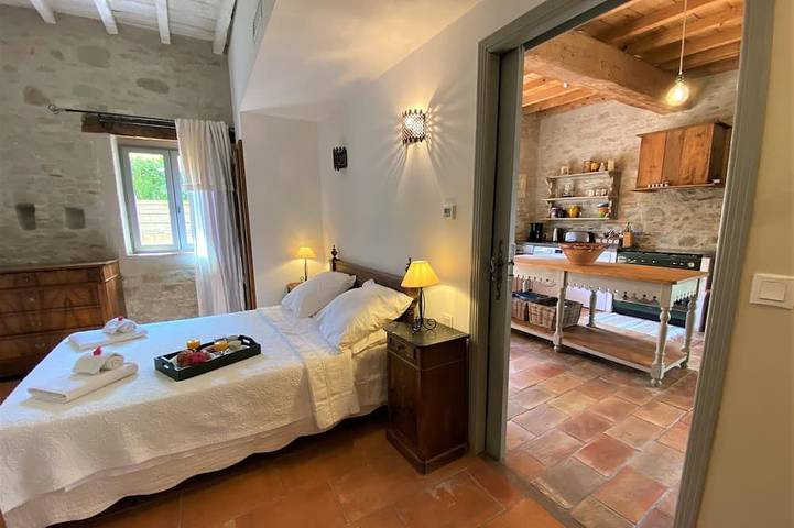 Gîte pour 10 personnes, avec jardin et jacuzzi, animaux acceptés à Saint-Papoul - 2