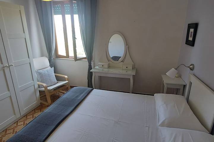 Appartamento intero, Casa degli Oleandri - Trilocale a 10 minuti dal mare in Santa Caterina di Pittinuri, Cuglieri