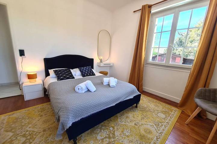 Location de vacances pour 4 personnes, avec jacuzzi et jardin à Cénac-et-Saint-Julien - 2