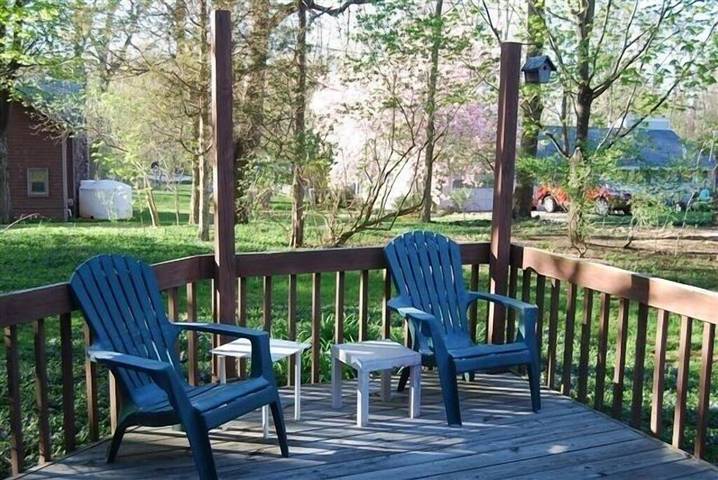 Vacation rental for 5 people, with balcony and yard in Lake Ontario