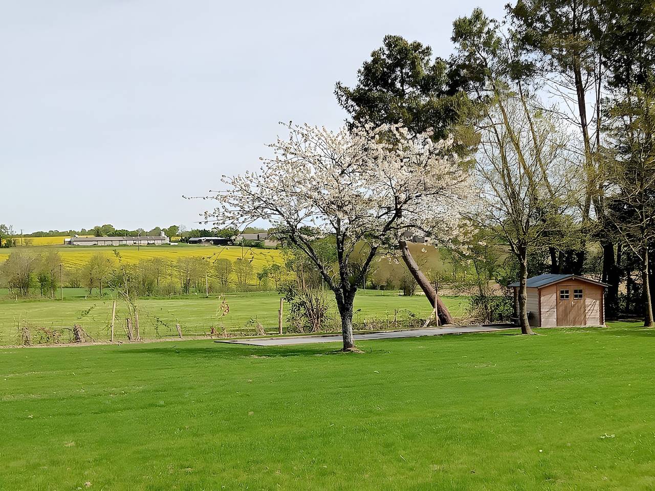 Gîte in der Vallée de Guéra mit großem Garten und privatem beheiztem Pool in Martigné-Ferchaud, Fougères-Vitré