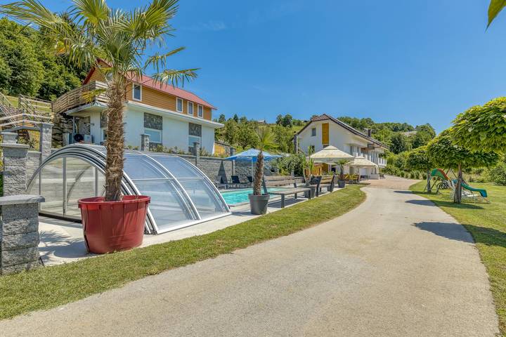 Villa für 9 Personen, mit Pool und Sauna sowie Terrasse in Slowenien - 3