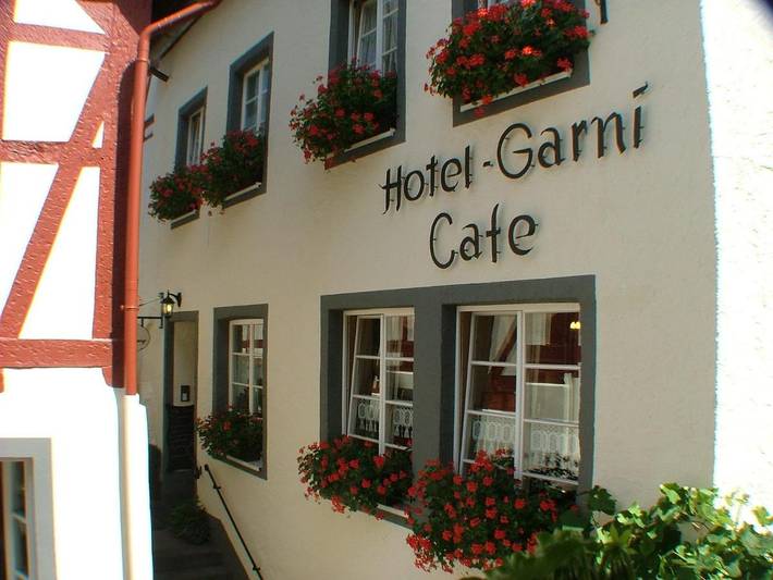 Hotel für 3 Personen, mit Terrasse und Ausblick in Beilstein
