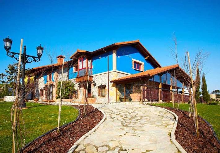 Casa rural para 2 personas, con jardín además de vistas y piscina, Se admiten mascotas en Trasmiera - 2