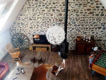 Gîte pour 12 personnes, avec jardin ainsi que vue et terrasse à Tauves