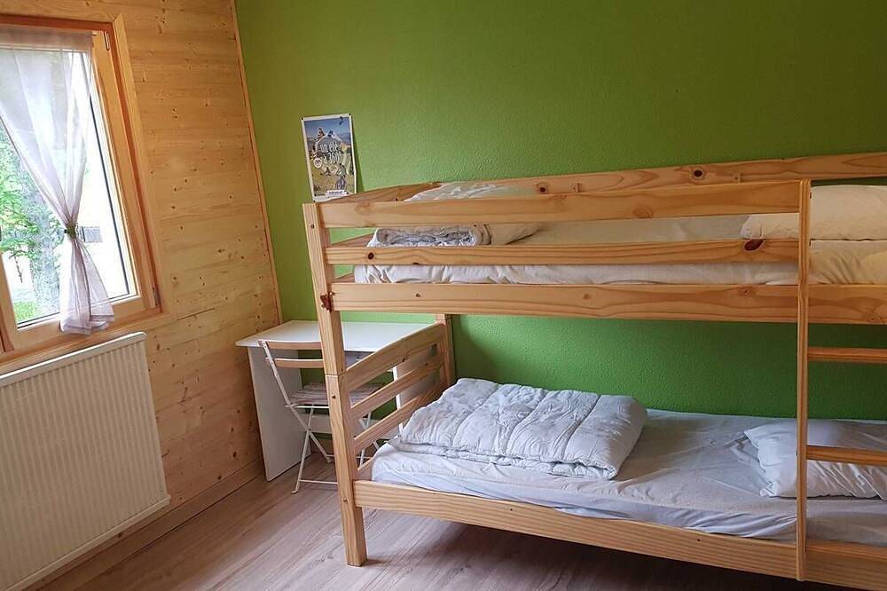 Entire apartment, Metabief -Genevriers - Bat Les Gentianes Apartment 6 Pers in Mouthe-Lac et Mont d’Or, Doubs
