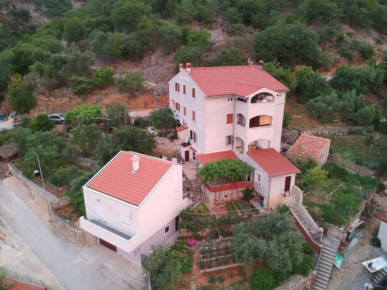 Ganze Wohnung, Studio Appartement mit Terrasse und Meerblick Beli, Cres As-22435-a in Cres Stadt, Cres