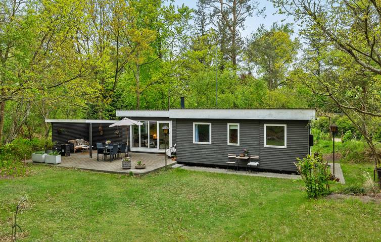 Ferieudlejning for 3 personer, husdyr tilladt i Helberskov