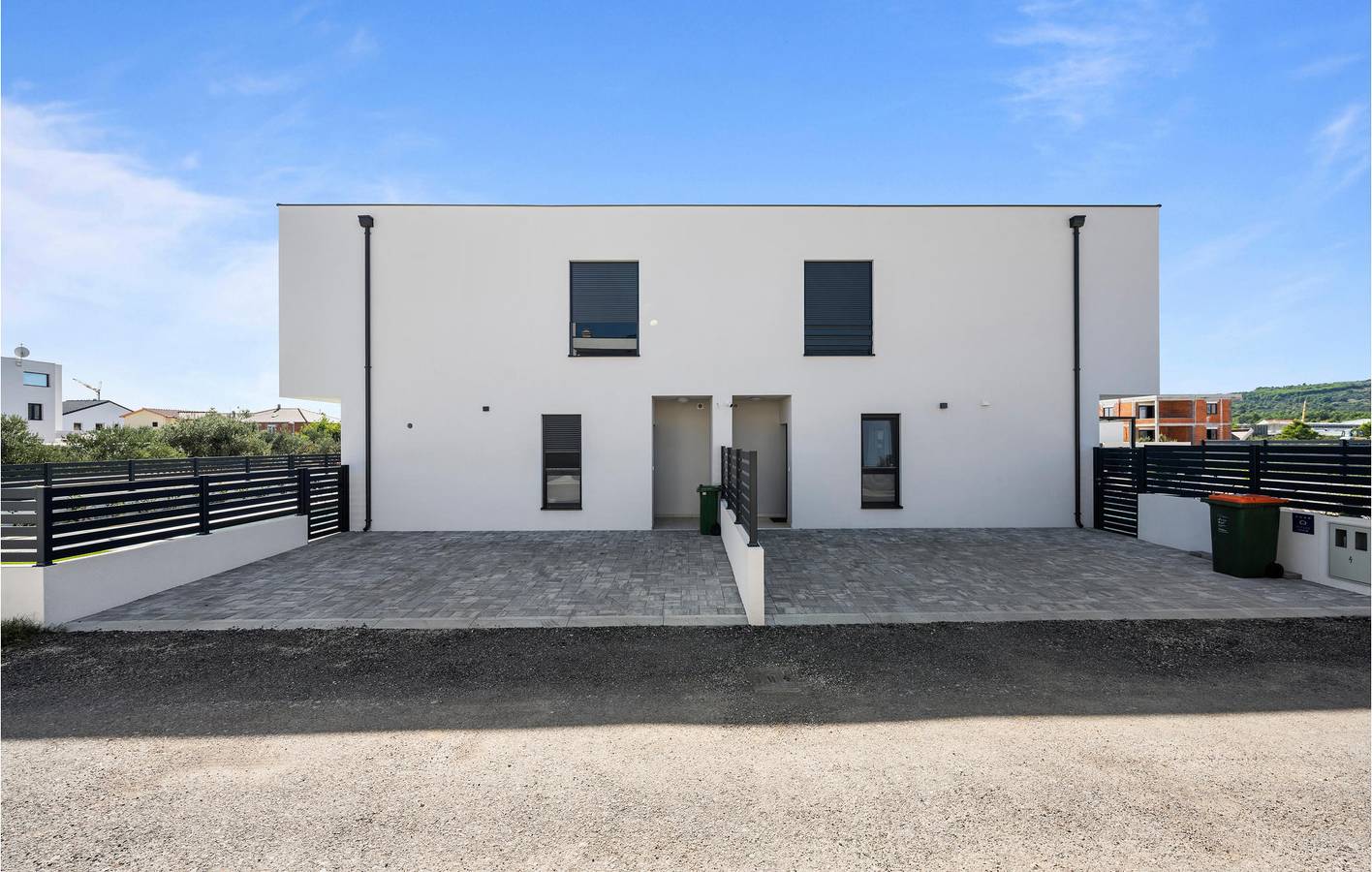 Gemütliche 110 m² große Wohnung mit Pool, Terrasse und WLAN in Strandnähe in Vodice, Šibenik-Knin